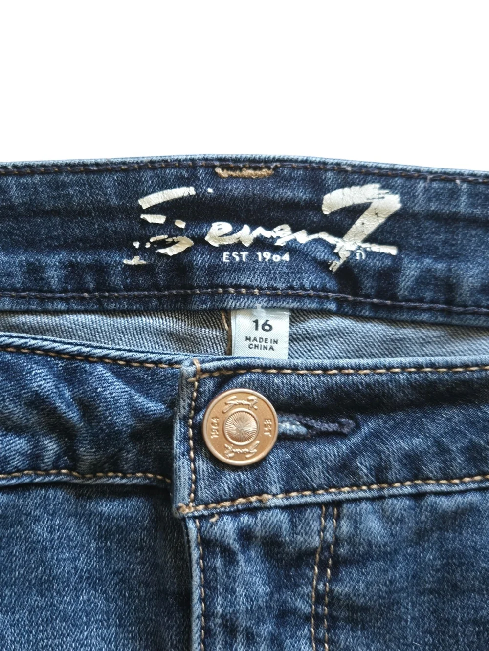 EUC Seven7 Women’s Denim Shorts Size 16 🌞 - Picture 4 of 4